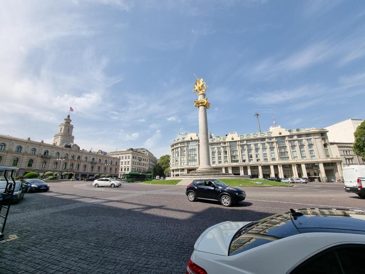 OLD TBILISI Freedom Square, Tbilisi Площадь Свободы Экстерьер фото