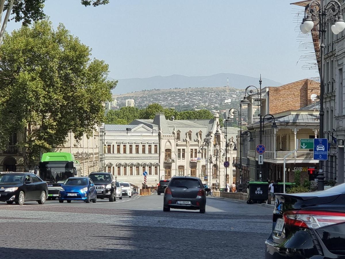 OLD TBILISI Freedom Square, Tbilisi Площадь Свободы Экстерьер фото